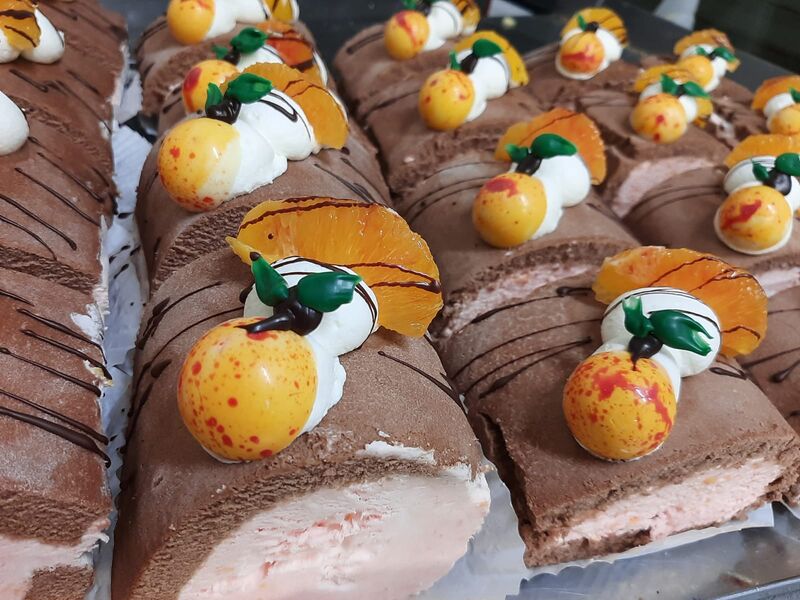 #15 Biskuitrolle mit Orangensahne