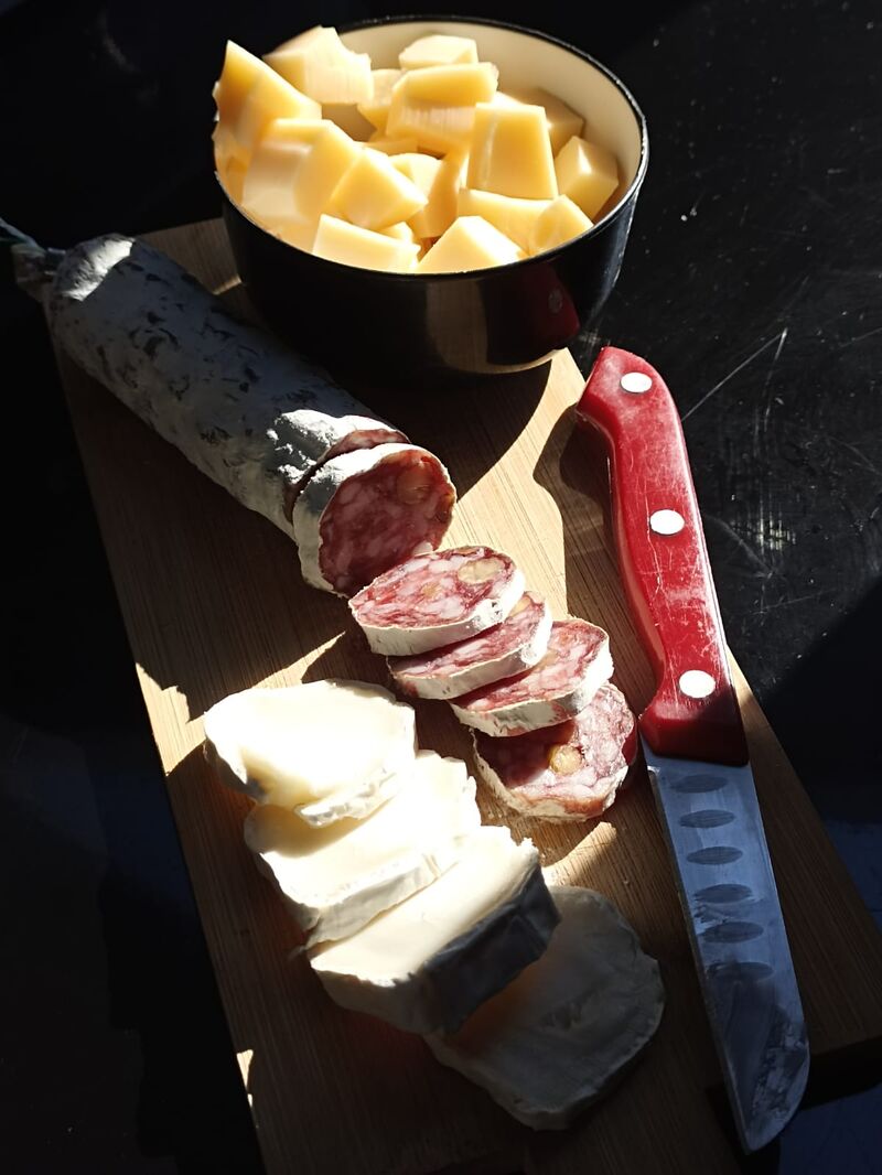 Planche apéro, saucisson 