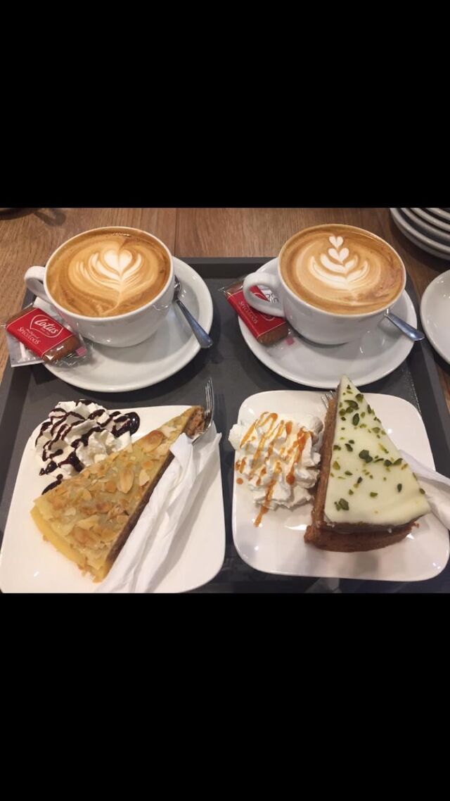 Coffee & cake 