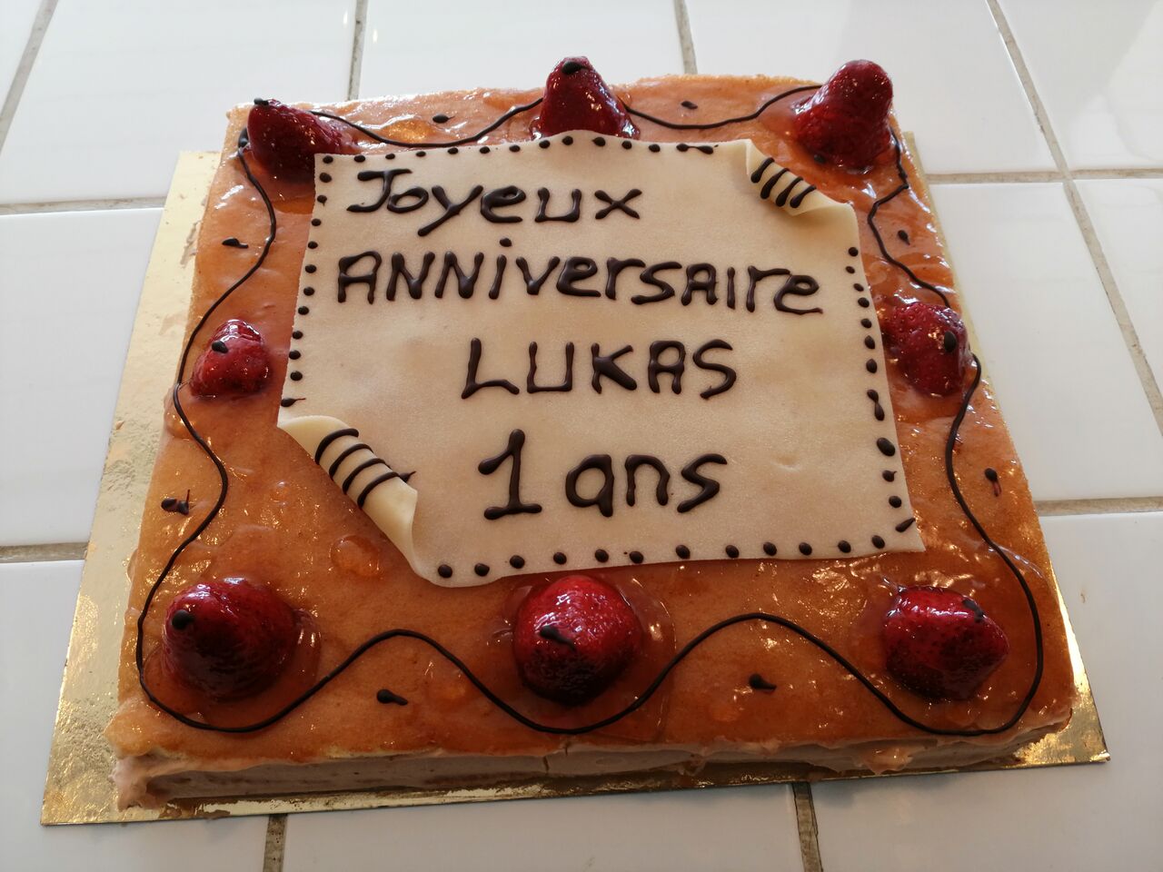 Fraisier maison gâteau anniversaire sur commande 