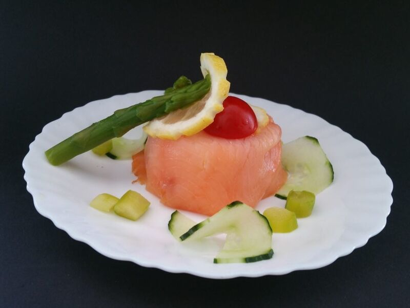 Rémoulade de radis noir et céleri à la moutarde Martin Pouret, Saumon Norvégien fumé maison