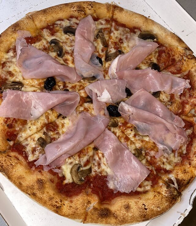 La royale :
Emmental - Champignons - Jambon blanc 