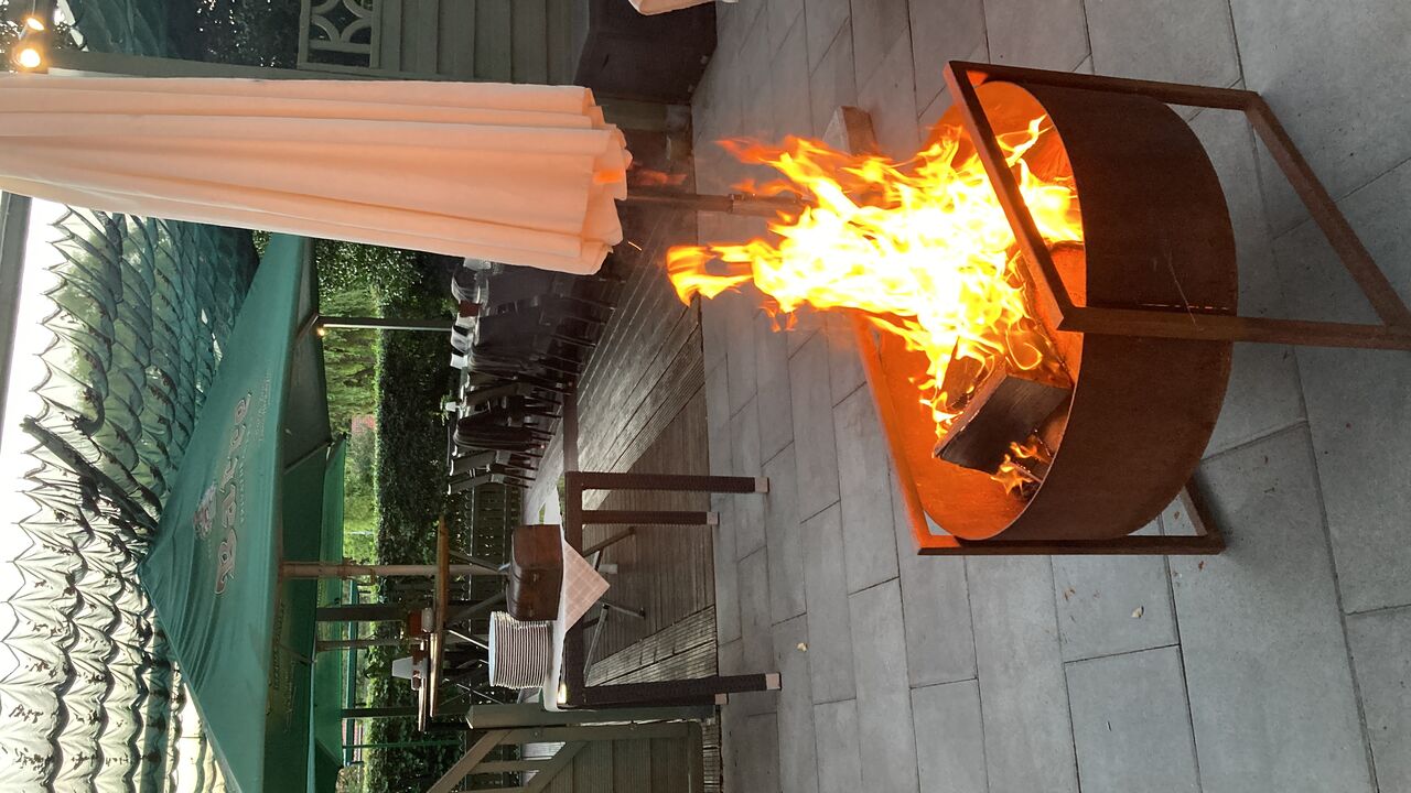 Romantisch mit Feuerschale 🥰