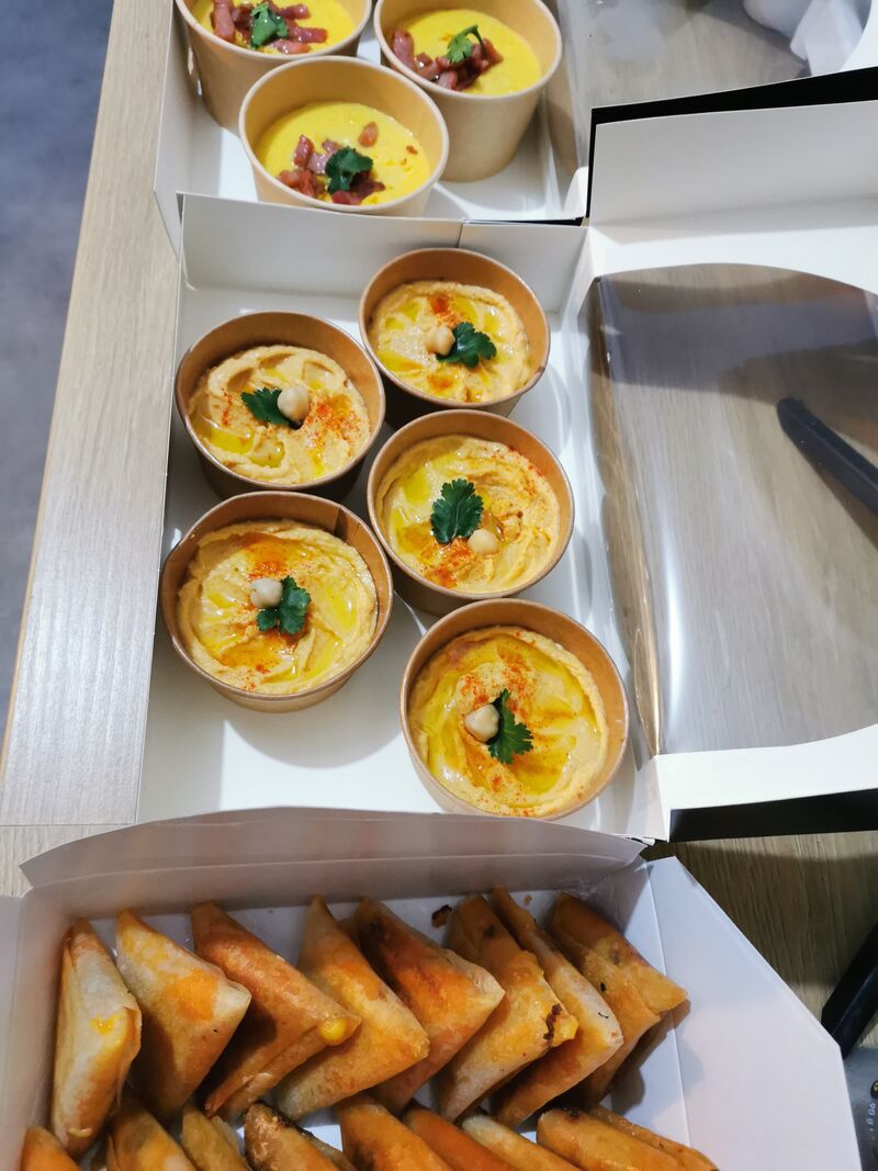 Menu Exotique à 18€ par personne. 