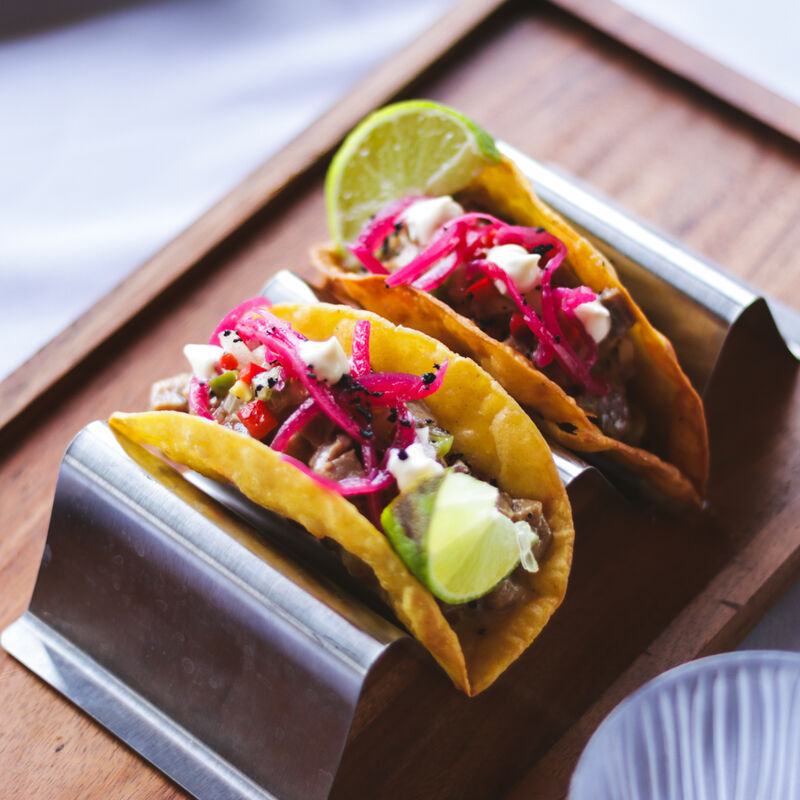 Tacos de atún rojo
