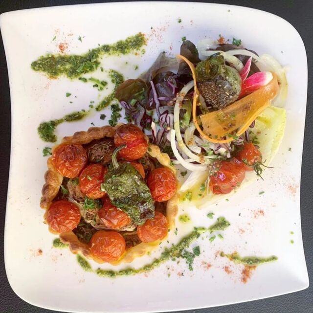 Tartelette aux tomates cerises et chèvre frais