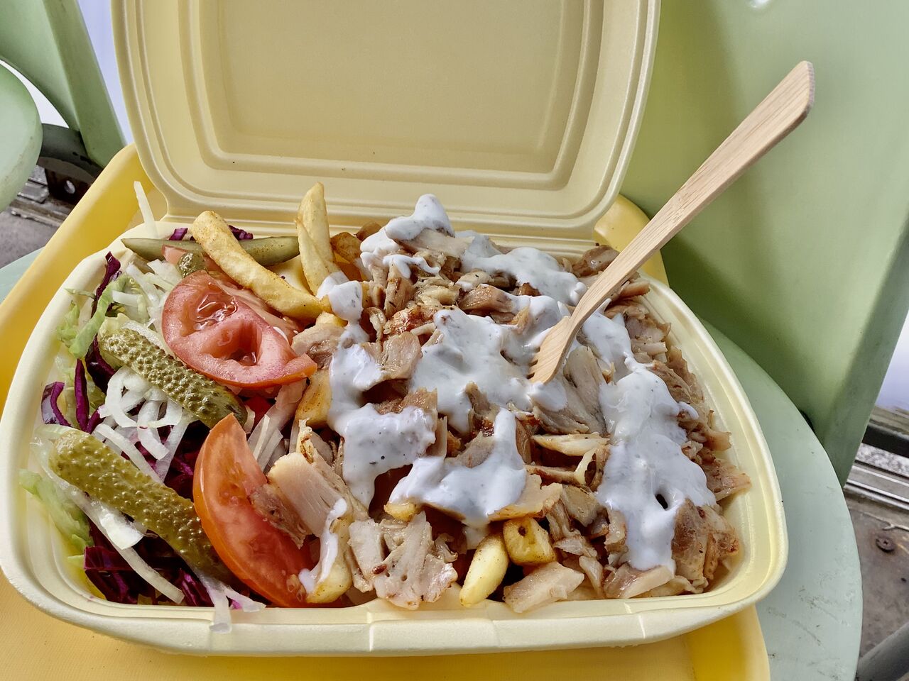 Des ingrédients différents : Choux rouge et cornichons