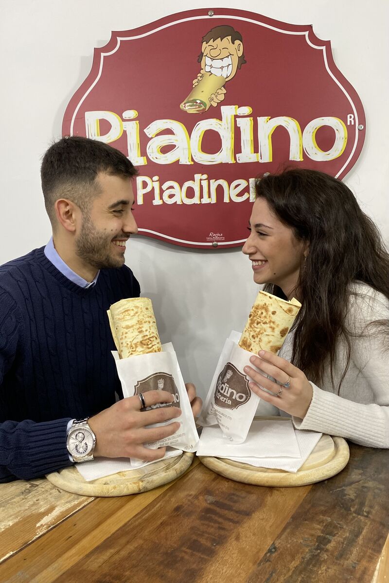 Dietro una piadina si nascondono molte emozioni, sta a voi scoprirle e lasciarvi catturare.