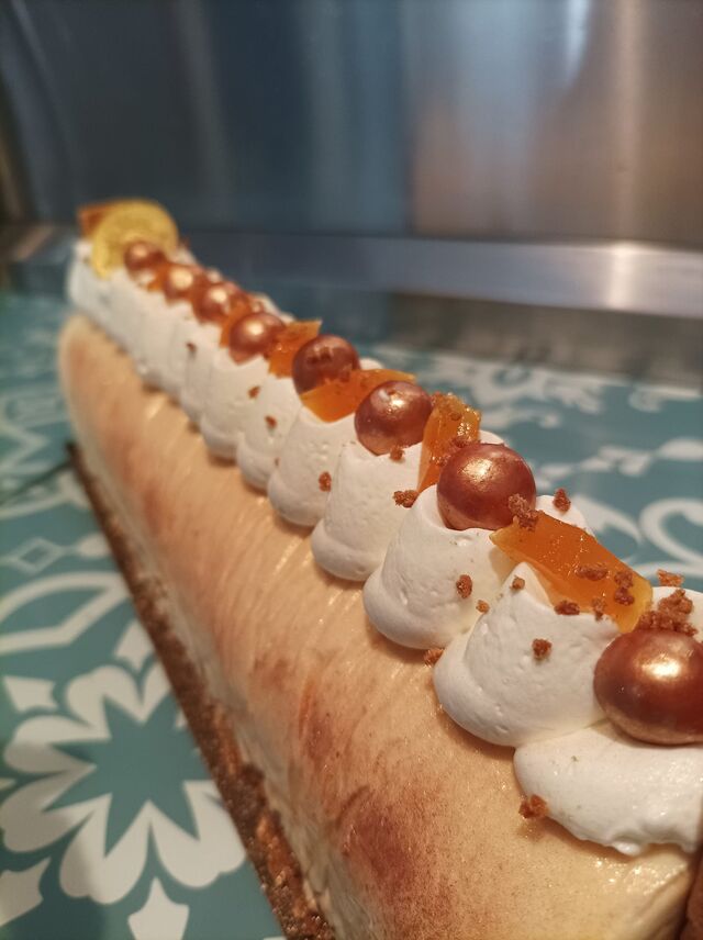 Buche
Chocolat blanc insert abricot