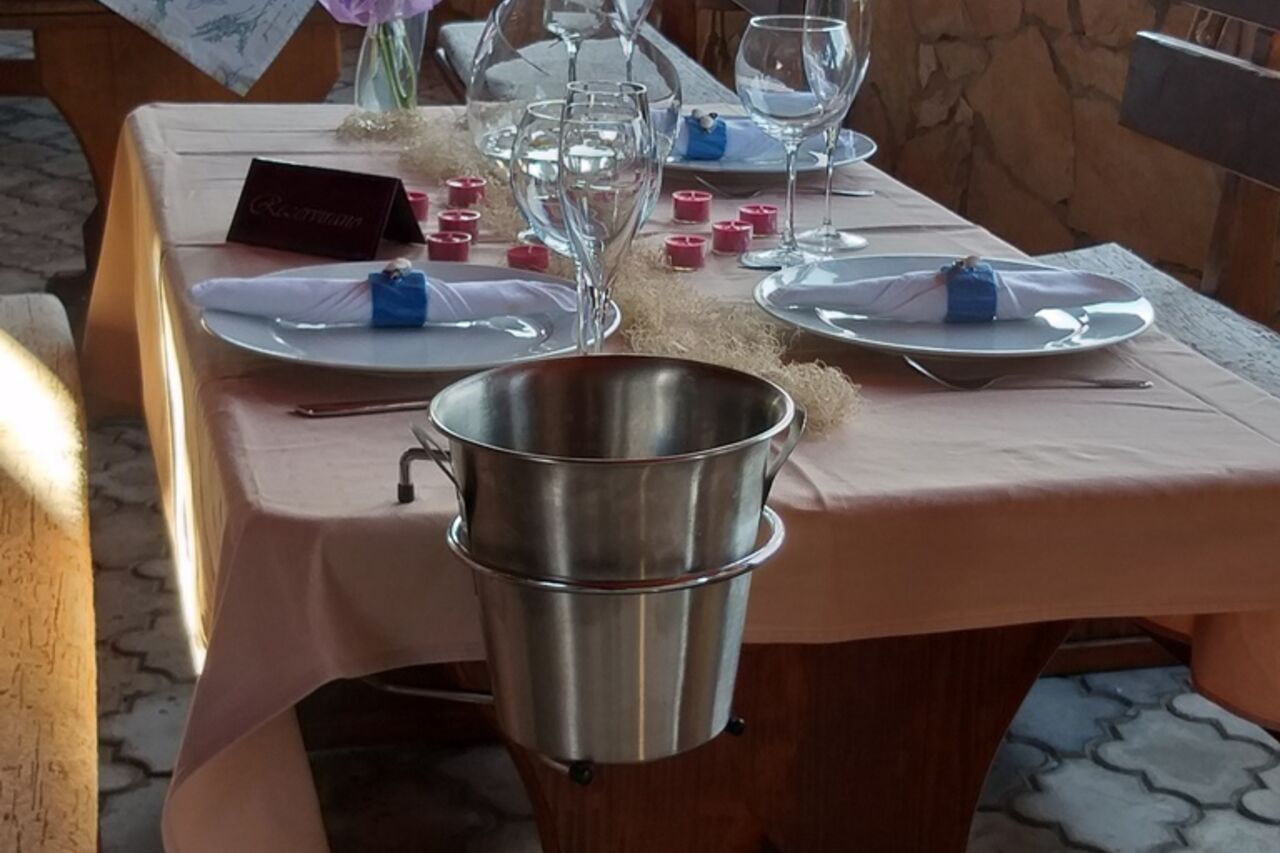 Restaurant in Marina