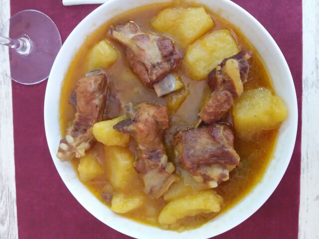 #Patatas con costillas 