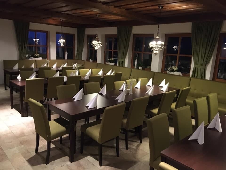 Der grüne Saal bietet Platz für 80 Personen im stilvollem Ambiete