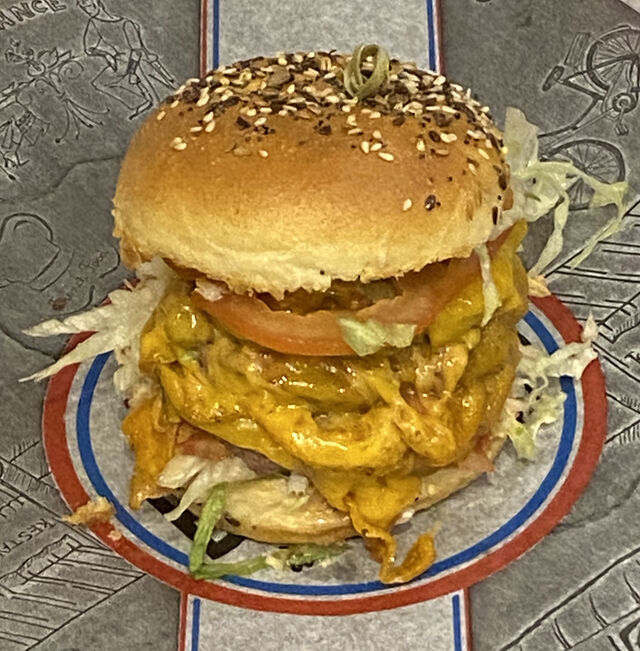 le Mega burger