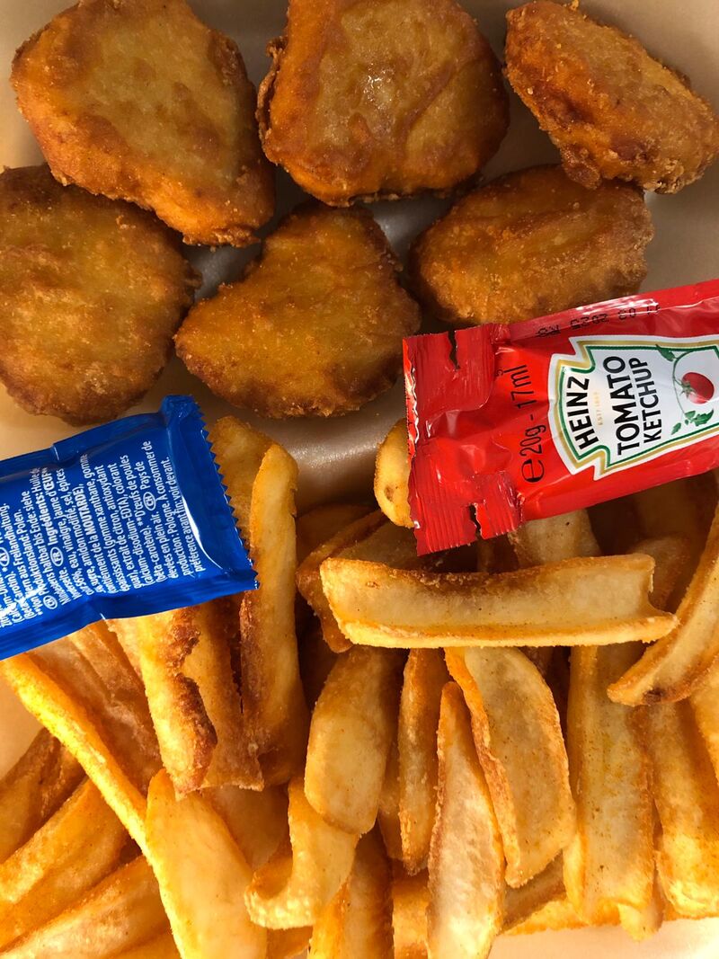 Pommes frites Nuggets 6