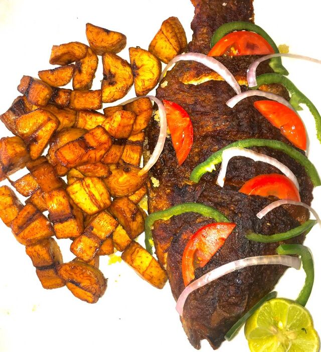 Poisson braisé et alloco 15€ 