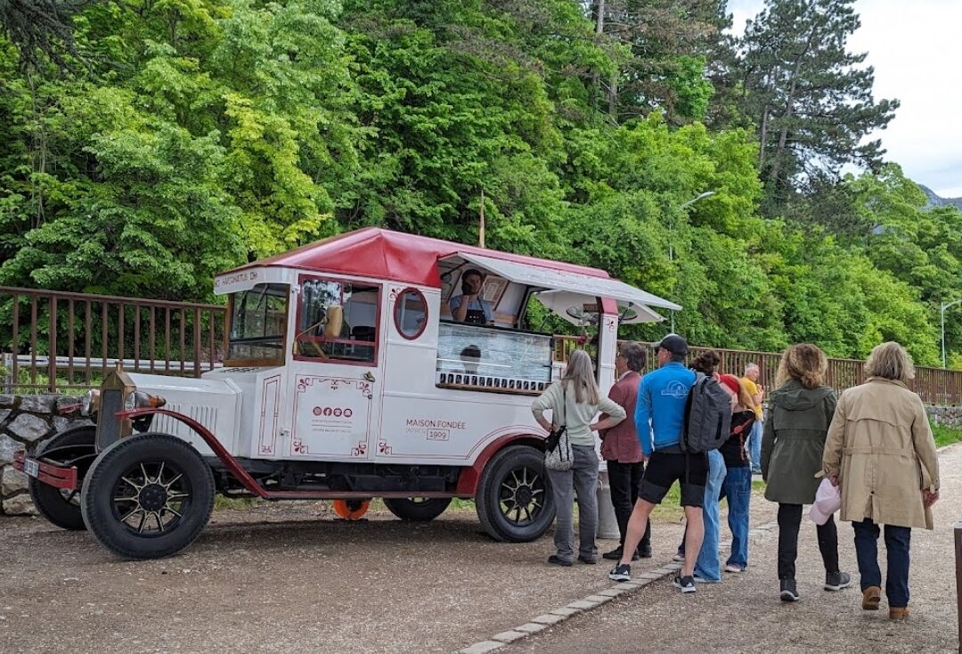 Blanc et Rouge aux couleurs de la Savoie