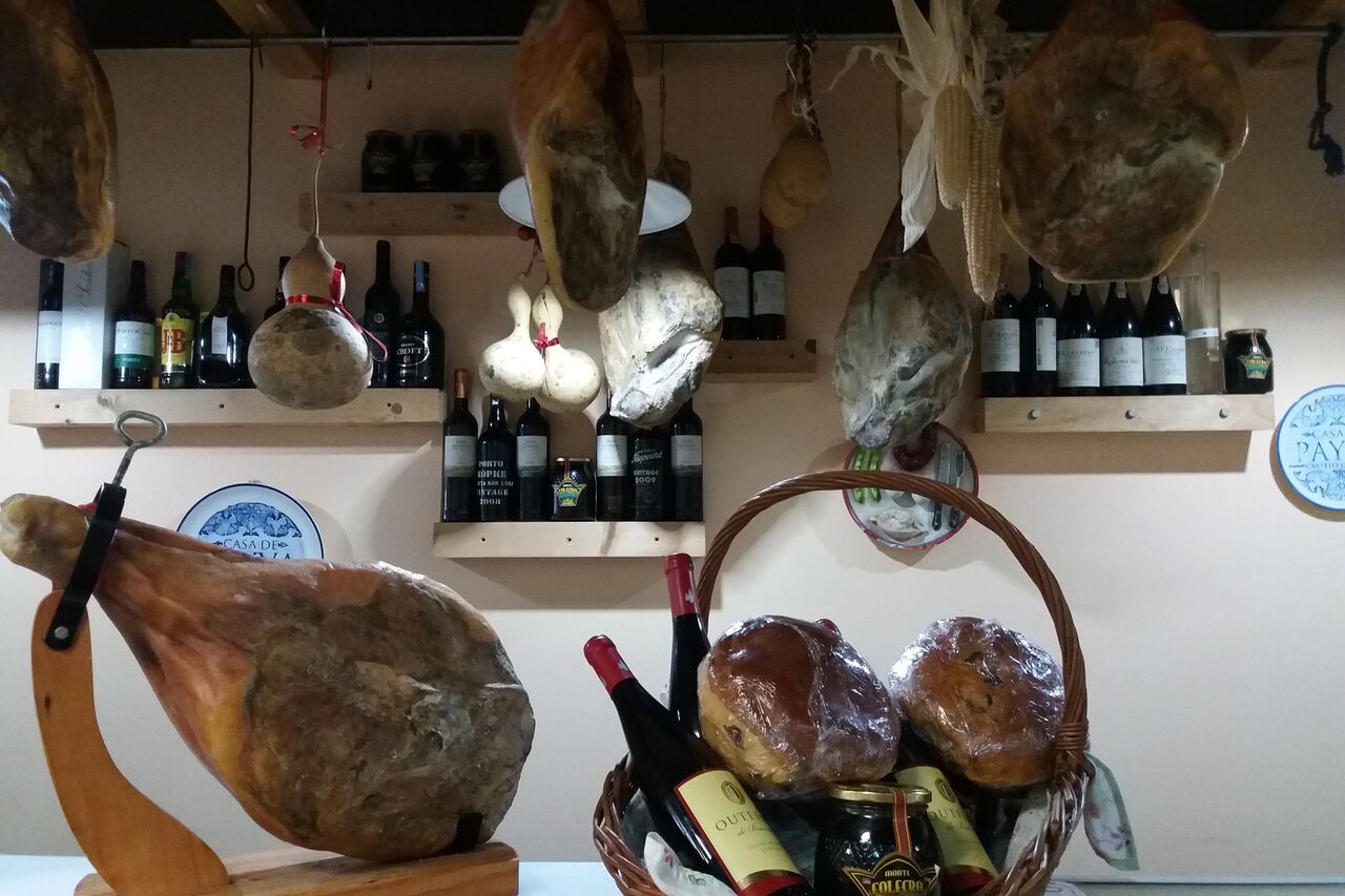 Enchidos e Queijos