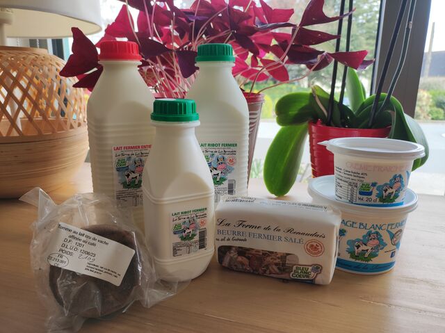 Ferme de la renaudais à Lanvallay