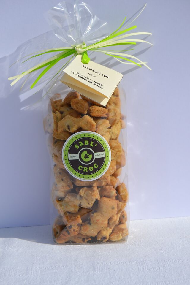 Zigzags lin : gâteaux salés, au vin blanc et au parmesan, dont les graines de lin (8%), apportent croquant et bienfaits.
