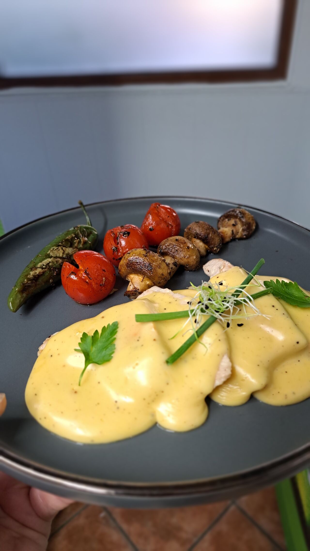 Piept de pui cu sos cedar