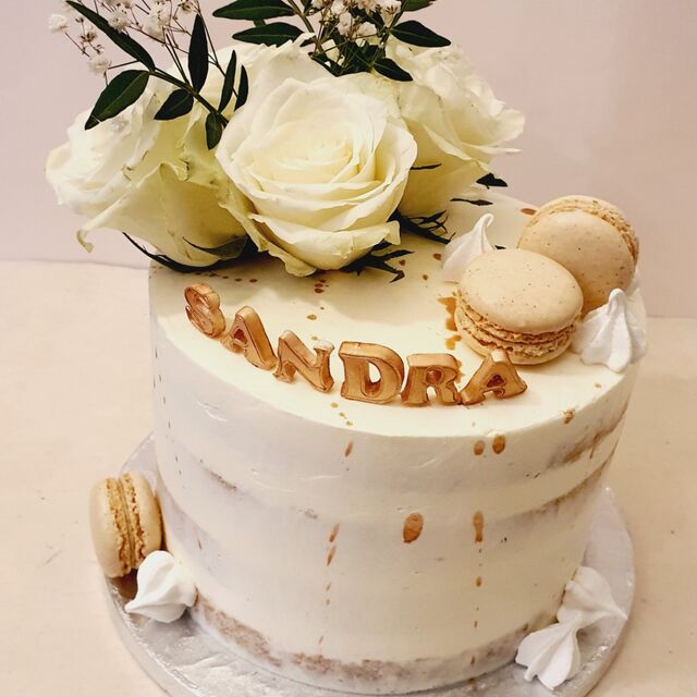 Naked cake
