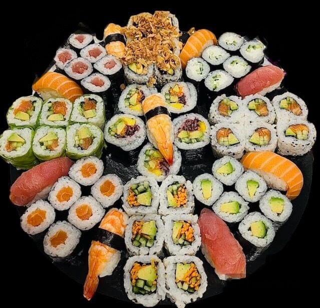 Notre plateau XXL GOHAN 62 pièces