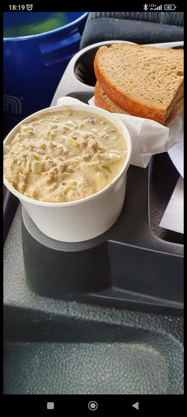 Home Made: Käse Lauch Suppe mit frischem Brot