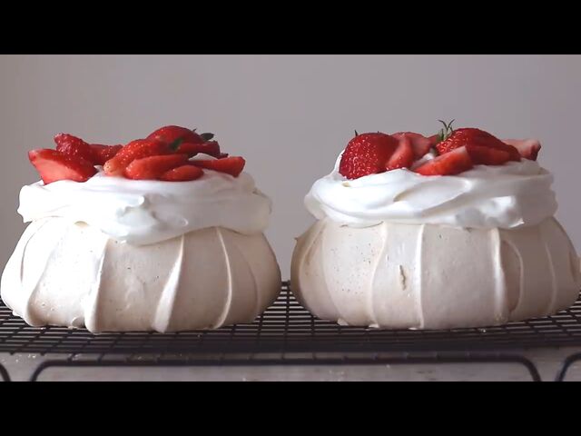 Pavlova fraise ananas 