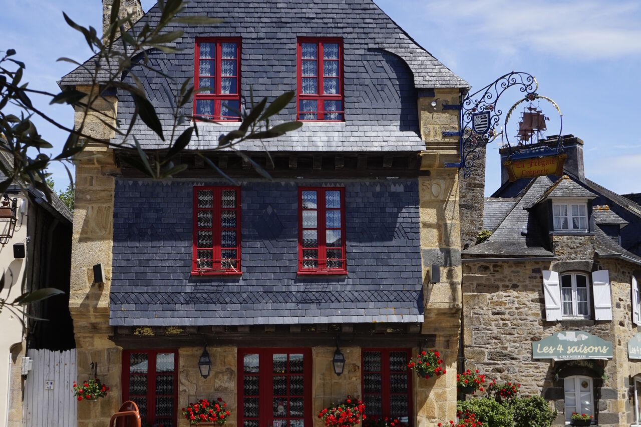 La Crêperie est devenue un lieu de gastronomie et de découvertes culinaires de notre région.