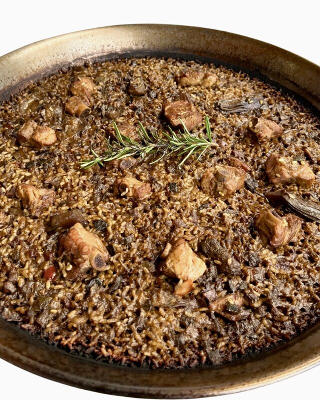 Arroz de costilla con alcachofas 