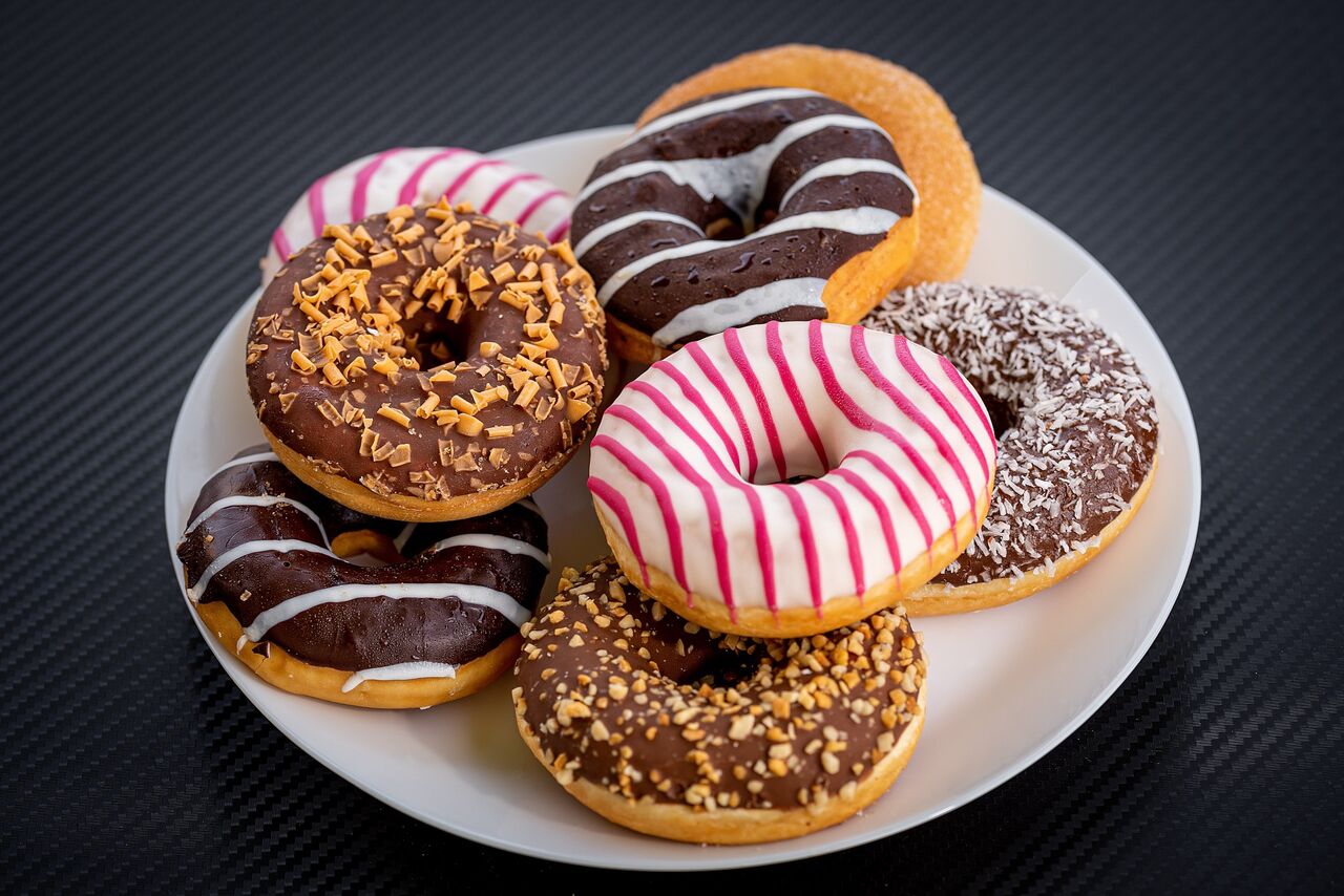 Mennyei, nagy méretű, töltött fánkok többféle ízben