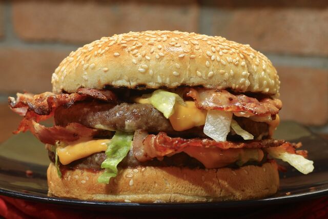 DOUBLEBACONCHEESEBURGER
