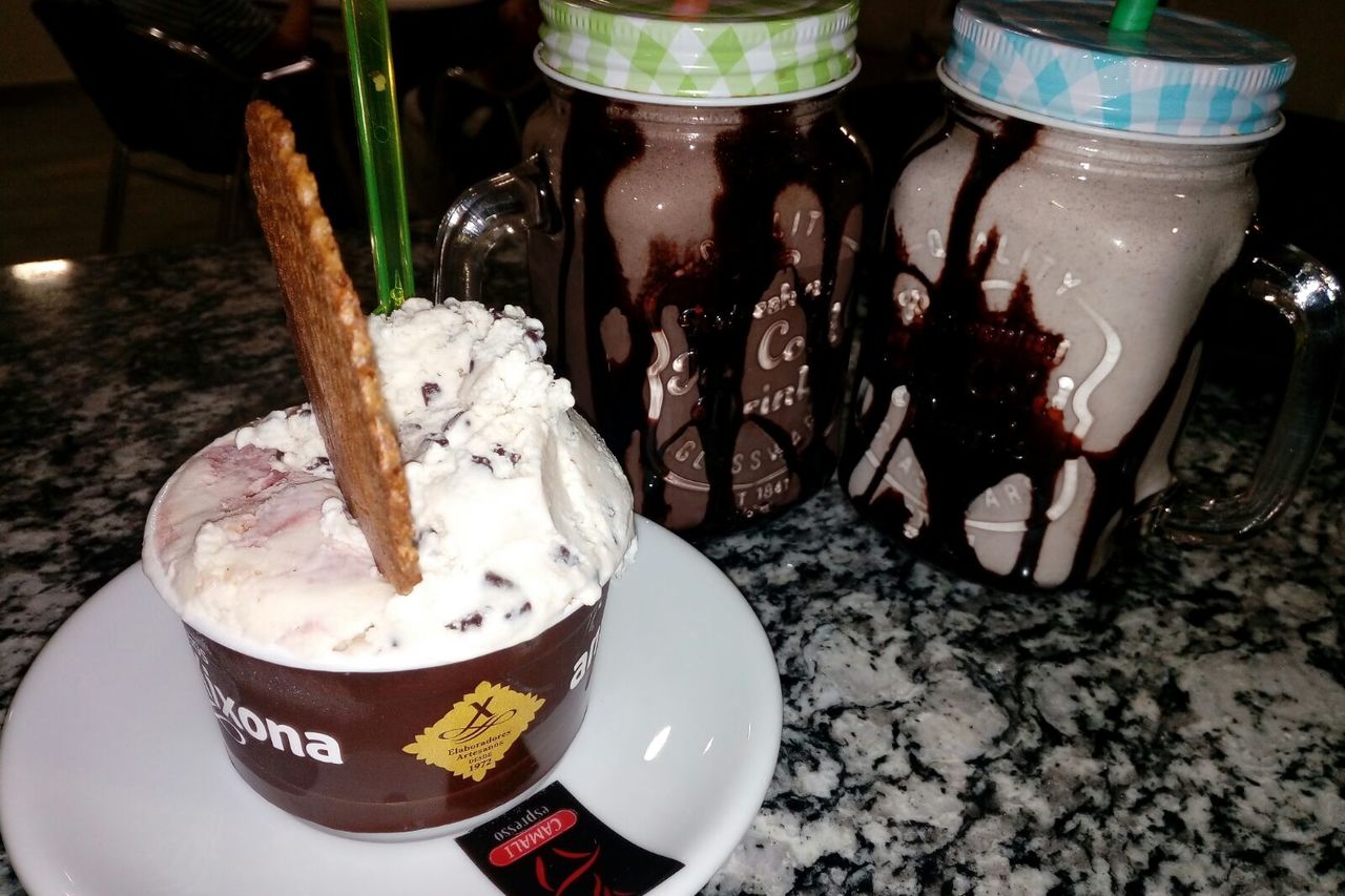 BATIDOS Y TARRINAS DE HELADO