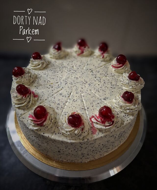 Makový s tvarohovým krémem