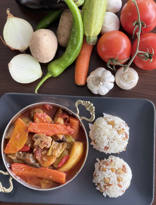 Gemüsepfanne mit Reis