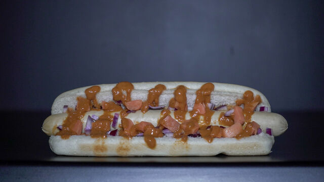 THE AFRICAIN
pain moelleux, saucisse, patate douce, oignons rouges
sauce mafé