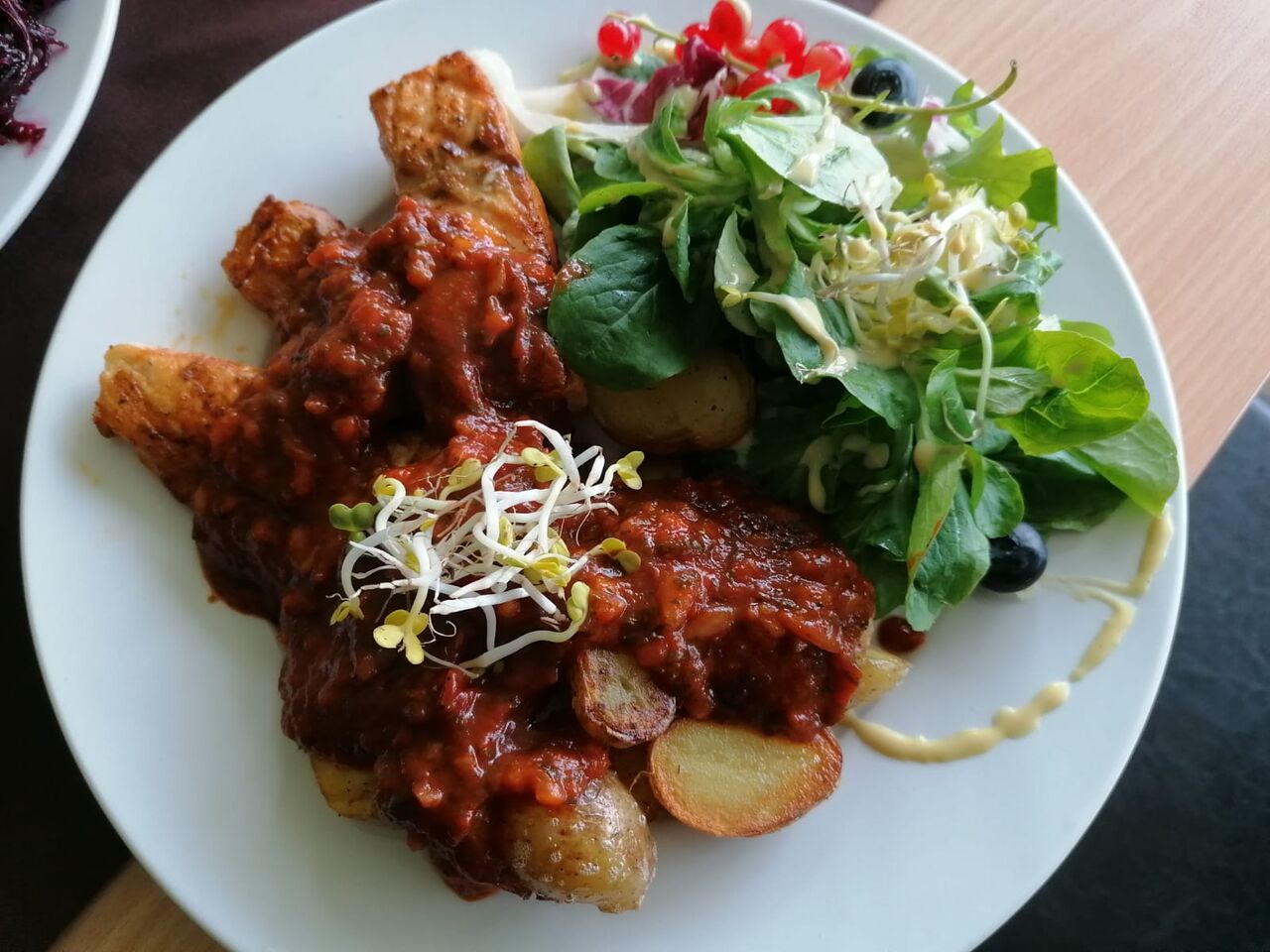 Dreierlei Fisch mit Knoblauch-Tomatensauce