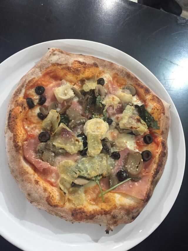 La pizza capricciosa