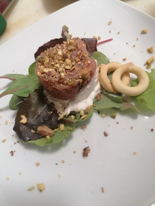 tartare di tonno e burrata 
