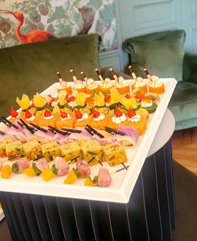 Nos canapés : Fraîcheurs et saveurs en bouche.