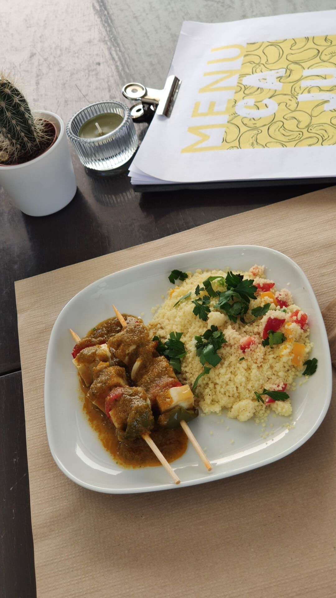 Espetadas de Tofu e Couscous