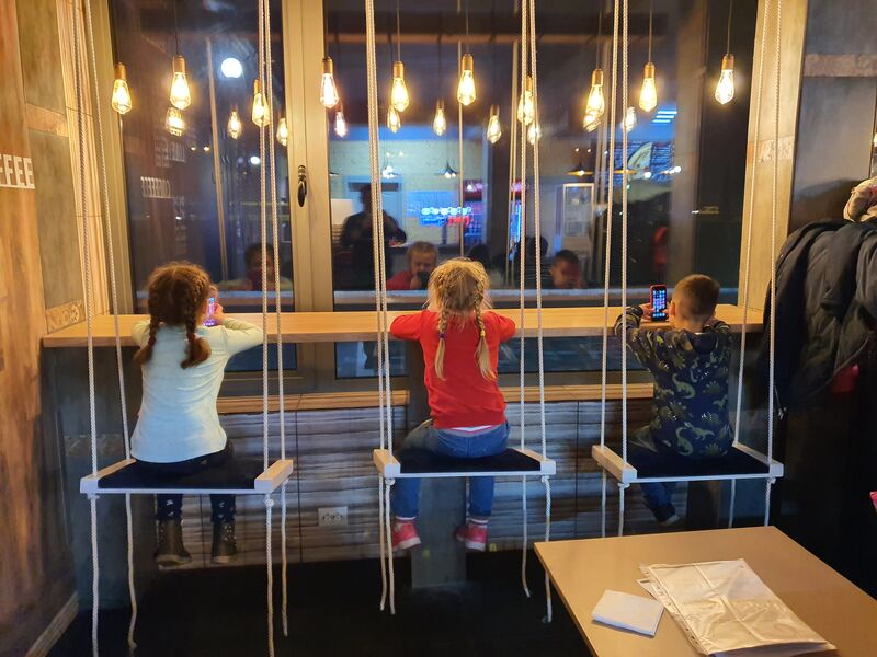 Крылатые качели