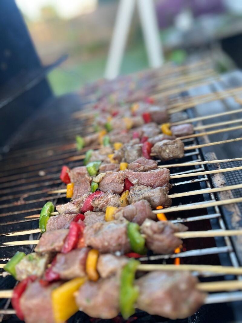 Bœuf en brochettes 