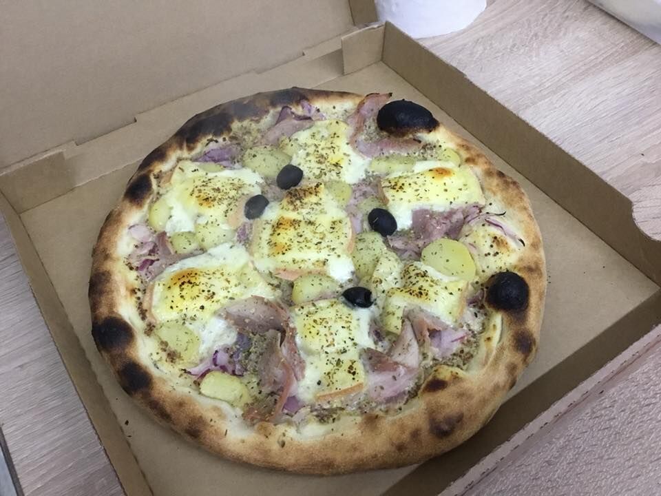 STREETZA FOODTRUCK