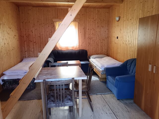 šestilůžková chatka