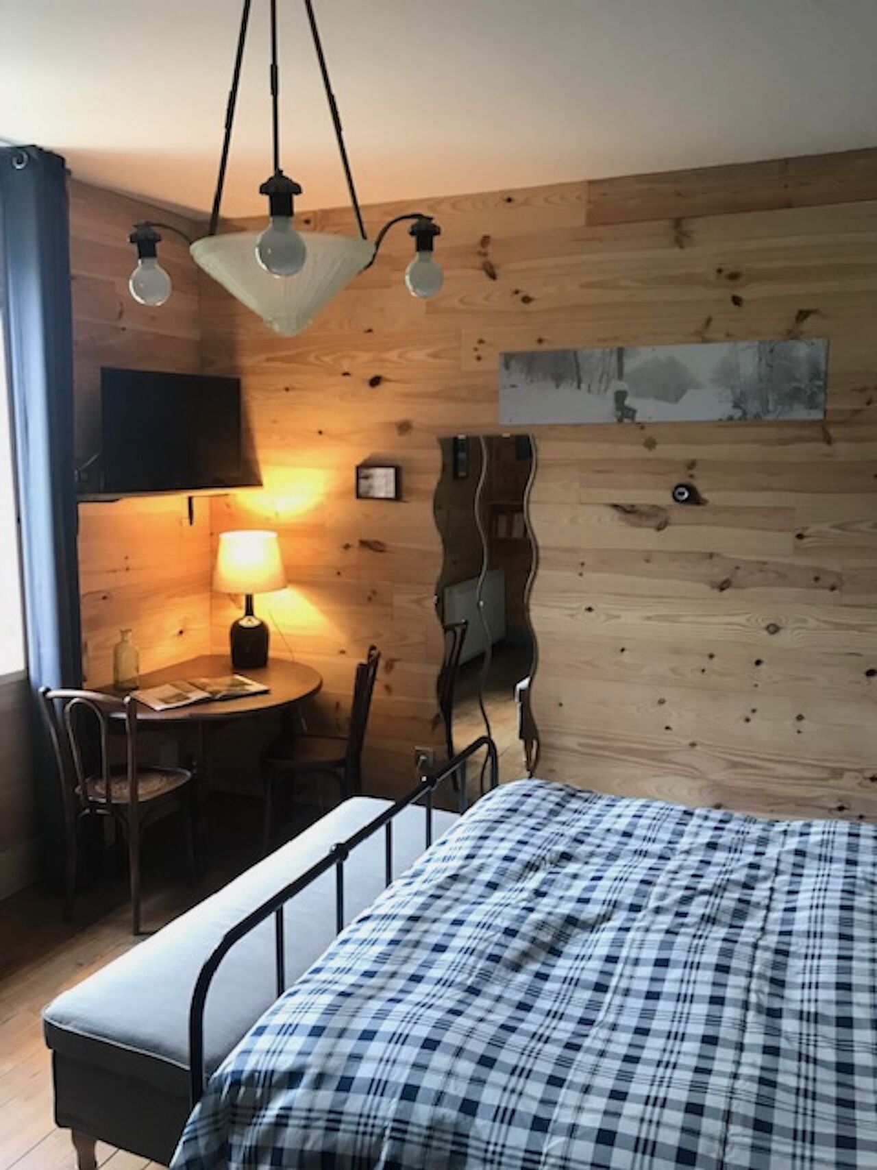 Table d'écriture piste noire.