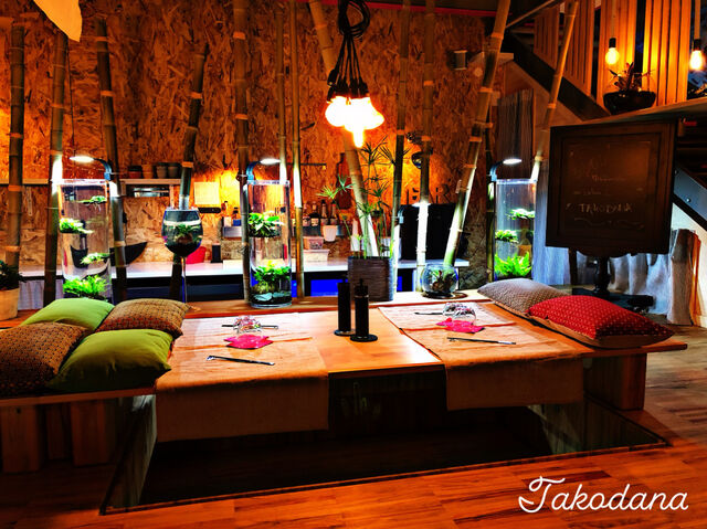 NOTRE SALON TAKODANA ...