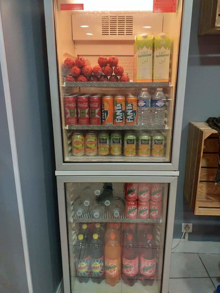 Vitrine a Boissons/Kachir/Elben...
