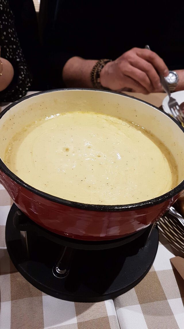Fondue savoyarde
Pour les hivers rudes 🥶
Ça réchauffe et c’est bon 😋