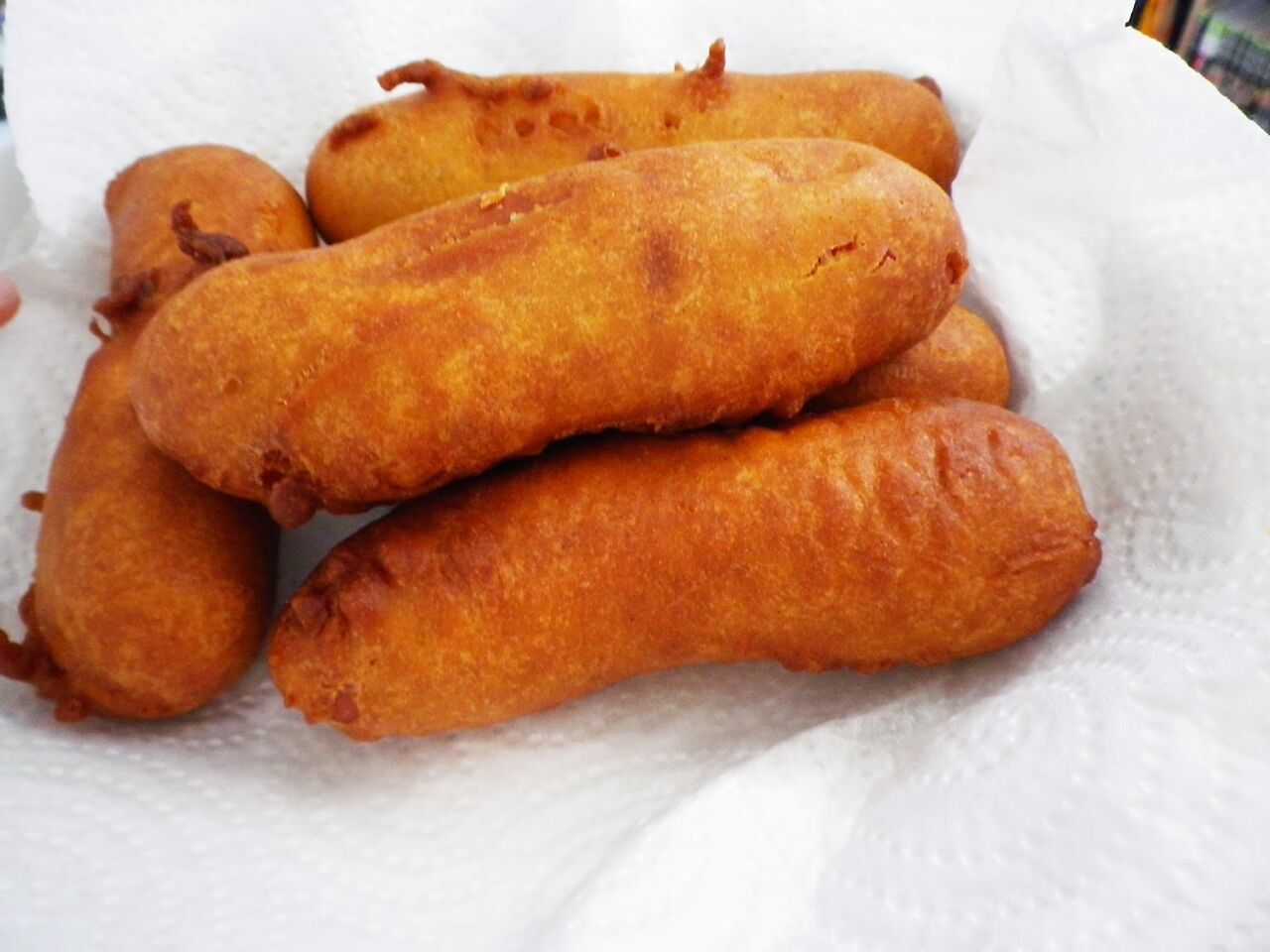 MOFO AKONDRO (beignet de banane)